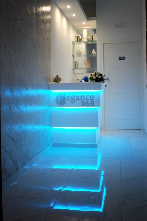 Elegance B&B เนเปิลส์ ภายนอก รูปภาพ