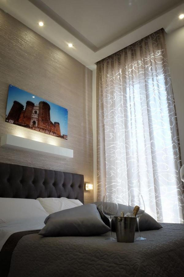 Elegance B&B เนเปิลส์ ภายนอก รูปภาพ