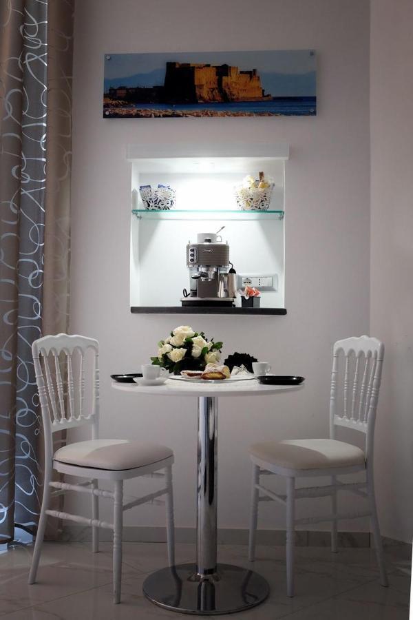 Elegance B&B เนเปิลส์ ภายนอก รูปภาพ