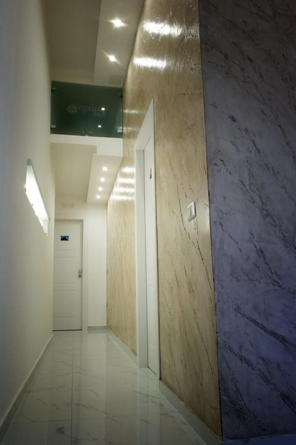 Elegance B&B เนเปิลส์ ภายนอก รูปภาพ