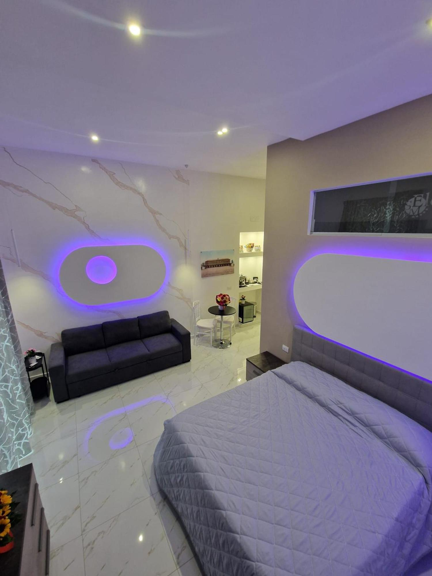 Elegance B&B เนเปิลส์ ภายนอก รูปภาพ